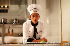 传递微光·汇聚星海|哈尔滨新东方志愿者在行动:校园有我,请放心!