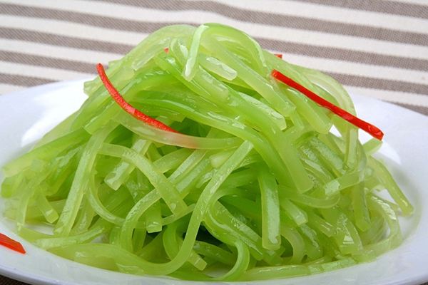 ����ݫ��