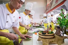 ΪʲôԽ��Խ��������ѡ��ѧ��ʦ��