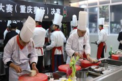 ѧ��ʦ�ļ�Уѧ�Ѷ���Ǯ