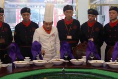 ��ʦ��ѵһ�����Ǯ��