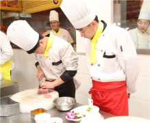 ѧ��ʦ����ʦѧУ���Ƶ굱ѧͽ�ĸ��ã�